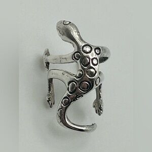 925 Sterling Silver Gecko Reptile Ear Cuff